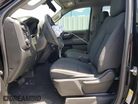 ✅ 2020 Chevrolet Silverado 1500 Custom Trail Boss • VIN: 1GCPYCEF9LZ369929 • Lot: 58663424. Wystawiony na Copart z przebiegiem 45 615 mil. Bezpłatny archiwum sprzedaży aukcyjnych z USA i szczegółowy raport historii pojazdu na DreamBid. Zdjęcie 7.