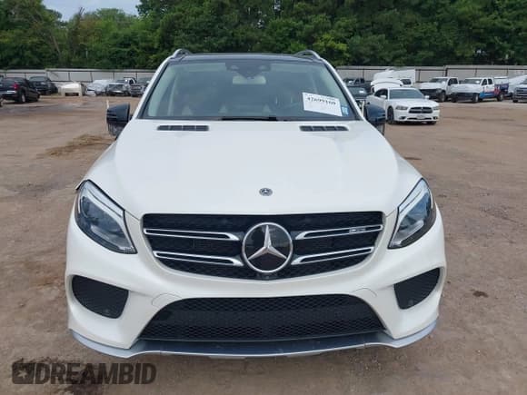 ✅ 2019 Mercedes-Benz GLE 43 AMG • VIN: 4JGDA6EB6KB197321 • Lot: 42699160. Listed on IAAI with 80,624 mi. Free auction sales archive from the USA and detailed vehicle history report at DreamBid. Image 12.