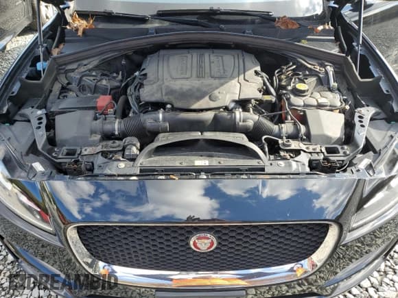 ✅ 2017 Jaguar F-Pace 35t Premium • VIN: SADCJ2BV9HA095134 • Lot: 86145205. Wystawiony na Copart z przebiegiem 95 636 mil. Bezpłatny archiwum sprzedaży aukcyjnych z USA i szczegółowy raport historii pojazdu na DreamBid. Zdjęcie 12.