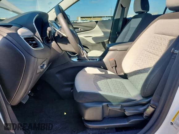 ✅ 2024 Chevrolet Equinox LS • VIN: 3GNAXHEG9RL305010 • Лот: 82185315. Опубликован ранее на Copart с пробегом 17 154 миль. Бесплатный доступ к архиву аукционных продаж из США и подробный отчёт об истории автомобиля на DreamBid. Изображение 7.