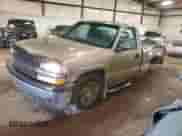 2002 Chevrolet Silverado 1500 z VIN 1GCEC14V02Z272202, wystawiony jako Copart lot #71356385 z przebiegiem 115 544 mil mil oraz Czysty tytuł • Clean title. Historia ofert i sprzedaży dostępna na DreamBid. Obrazek 1.