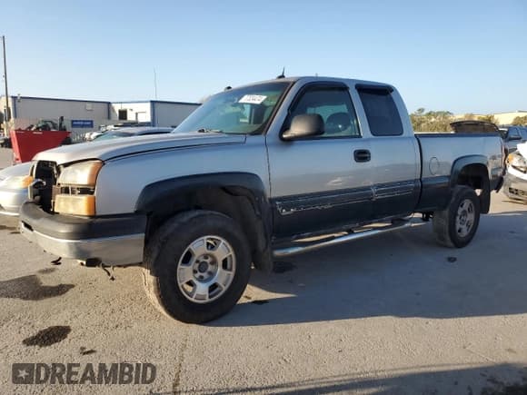 ✅ 2004 Chevrolet Silverado 1500 Z71 • VIN: 2GCEK19TX41379201 • Лот: 77324474. Опубликован ранее на Copart с пробегом 296 929 миль. Бесплатный доступ к архиву аукционных продаж из США и подробный отчёт об истории автомобиля на DreamBid. Изображение 1.