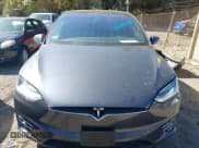 ✅ 2016 Tesla Model X 70D • VIN: 5YJXCBE26GF005047 • Lot: 43414028. Wystawiony na IAAI z przebiegiem 72 556 mil. Bezpłatny archiwum sprzedaży aukcyjnych z USA i szczegółowy raport historii pojazdu na DreamBid. Zdjęcie 12.