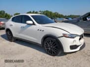 ✅ 2018 Maserati Levante • VIN: ZN661XUAXJX299247 • Lot: 70272365. Listed on Copart with 76,341 mi. Free auction sales archive from the USA and detailed vehicle history report at DreamBid. Image 4.