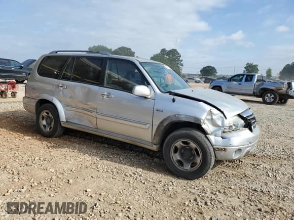 ✅ 2002 Suzuki XL7 Standard • VIN: JS3TY92V424105429 • Lot: 59790885. Wystawiony na Copart z przebiegiem 242 316 mil. Bezpłatny archiwum sprzedaży aukcyjnych z USA i szczegółowy raport historii pojazdu na DreamBid. Zdjęcie 4.