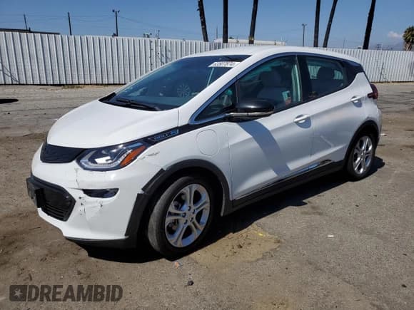 ✅ 2021 Chevrolet Bolt EV LT • VIN: 1G1FY6S09M4103668 • Lot: 63507874. Wystawiony na Copart z przebiegiem 33 617 mil. Bezpłatny archiwum sprzedaży aukcyjnych z USA i szczegółowy raport historii pojazdu na DreamBid. Zdjęcie 1.