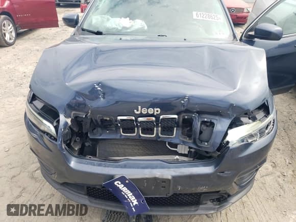 ✅ 2020 Jeep Cherokee Altitude • VIN: 1C4PJMLX0LD512883 • Lot: 61228625. Wystawiony na Copart z przebiegiem 31 088 mil. Bezpłatny archiwum sprzedaży aukcyjnych z USA i szczegółowy raport historii pojazdu na DreamBid. Zdjęcie 12.