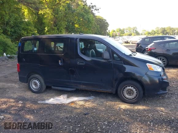 ✅ 2016 Nissan NV200 • VIN: 3N8CM0JT3GK700029 • Lot: 42582403. Listed on IAAI with 275,547 mi. Free auction sales archive from the USA and detailed vehicle history report at DreamBid. Image 13.