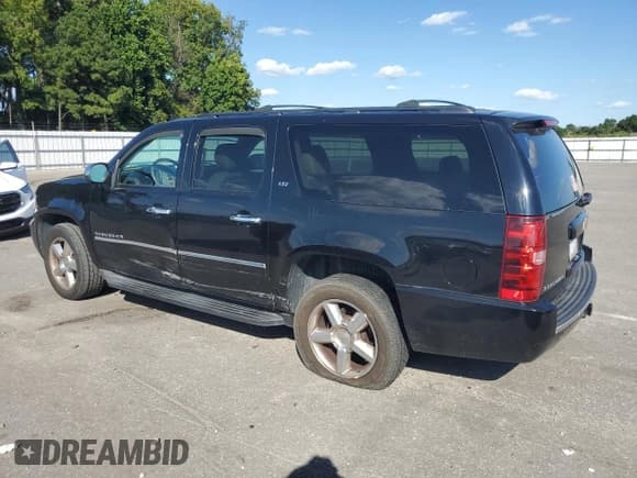 ✅ 2013 Chevrolet Suburban LTZ • VIN: 1GNSCKE01DR378132 • Lot: 71277715. Wystawiony na Copart z przebiegiem 212 395 mil. Bezpłatny archiwum sprzedaży aukcyjnych z USA i szczegółowy raport historii pojazdu na DreamBid. Zdjęcie 2.