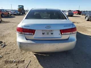2008 Hyundai Sonata GLS z VIN 5NPET46C68H399355, wystawiony jako Copart lot #73107664 z przebiegiem 171 434 mil mil oraz Szkoda całkowita • Salvage title. Historia ofert i sprzedaży dostępna na DreamBid. Obrazek 6.