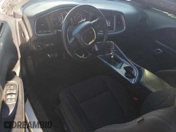 ✅ 2015 Dodge Challenger SXT • VIN: 2C3CDZAG0FH810934 • Lot: 90309845. Wystawiony na Copart z przebiegiem 157 370 mil. Bezpłatny archiwum sprzedaży aukcyjnych z USA i szczegółowy raport historii pojazdu na DreamBid. Zdjęcie 8.