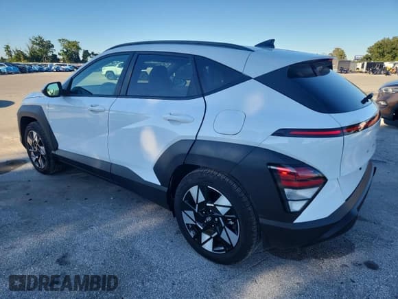 ✅ 2025 Hyundai Kona SEL Convenience • VIN: KM8HC3AB2SU236507 • Лот: 90342805. Опубликован ранее на Copart с пробегом 896 миль. Бесплатный доступ к архиву аукционных продаж из США и подробный отчёт об истории автомобиля на DreamBid. Изображение 2.