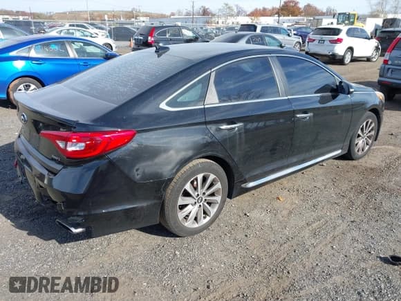 ✅ 2017 Hyundai Sonata Limited • VIN: 5NPE34AF3HH511255 • Lot: 43652931. Listed on IAAI with 173,831 mi. Free auction sales archive from the USA and detailed vehicle history report at DreamBid. Image 4.
