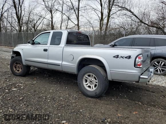 ✅ 2004 Dodge Dakota SLT • VIN: 1D7HG42N94S597423 • Lot: 85580334. Wystawiony na Copart z przebiegiem Nie podano. Bezpłatny archiwum sprzedaży aukcyjnych z USA i szczegółowy raport historii pojazdu na DreamBid. Zdjęcie 2.