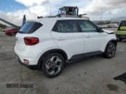 ✅ 2021 Hyundai Venue SEL • VIN: KMHRC8A35MU094327 • Lot: 82430294. Wystawiony na Copart z przebiegiem 36 317 mil. Bezpłatny archiwum sprzedaży aukcyjnych z USA i szczegółowy raport historii pojazdu na DreamBid. Zdjęcie 3.