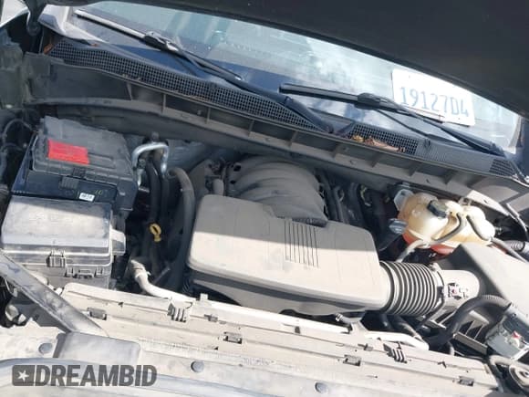 ✅ 2019 Chevrolet Silverado 1500 LT • VIN: 1GCPWCED9KZ420994 • Lot: 43189770. Wystawiony na IAAI z przebiegiem 113 188 mil. Bezpłatny archiwum sprzedaży aukcyjnych z USA i szczegółowy raport historii pojazdu na DreamBid. Zdjęcie 10.