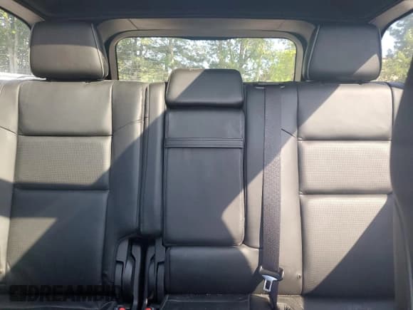 ✅ 2019 Jeep Grand Cherokee Overland • VIN: 1C4RJFCG7KC739724 • Lot: 66186435. Listed on Copart with 61,536 mi. Free auction sales archive from the USA and detailed vehicle history report at DreamBid. Image 10.