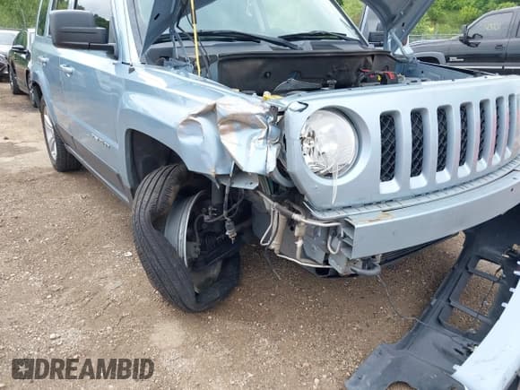 ✅ 2013 Jeep Patriot Limited • VIN: 1C4NJRCB7DD228595 • Лот: 42537471. Опубликован ранее на IAAI с пробегом 122 987 миль. Бесплатный доступ к архиву аукционных продаж из США и подробный отчёт об истории автомобиля на DreamBid. Изображение 6.