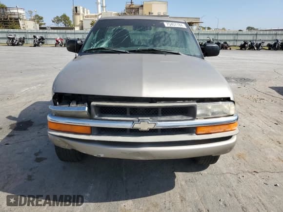 ✅ 2000 Chevrolet S-10 LS • VIN: 1GCCS14W4YK213416 • Лот: 75407184. Опубликован ранее на Copart с пробегом 141 295 миль. Бесплатный доступ к архиву аукционных продаж из США и подробный отчёт об истории автомобиля на DreamBid. Изображение 5.