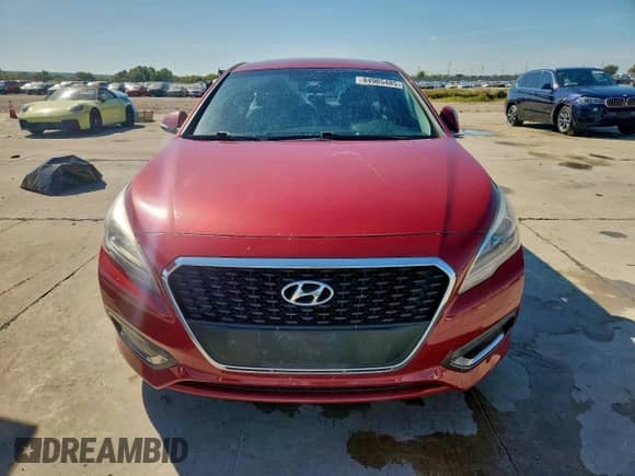 2016 Hyundai Sonata SE z VIN KMHE24L15GA028033, wystawiony jako Copart lot #84905485 z przebiegiem 132 151 mil mil oraz Czysty tytuł • Clean title. Historia ofert i sprzedaży dostępna na DreamBid. Obrazek 5.