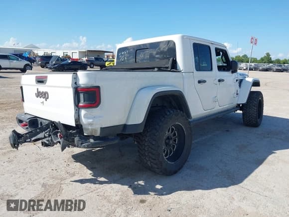 ✅ 2020 Jeep Gladiator Rubicon • VIN: 1C6JJTBG1LL186767 • Лот: 42605268. Опубликован ранее на IAAI с пробегом 106 448 миль. Бесплатный доступ к архиву аукционных продаж из США и подробный отчёт об истории автомобиля на DreamBid. Изображение 4.