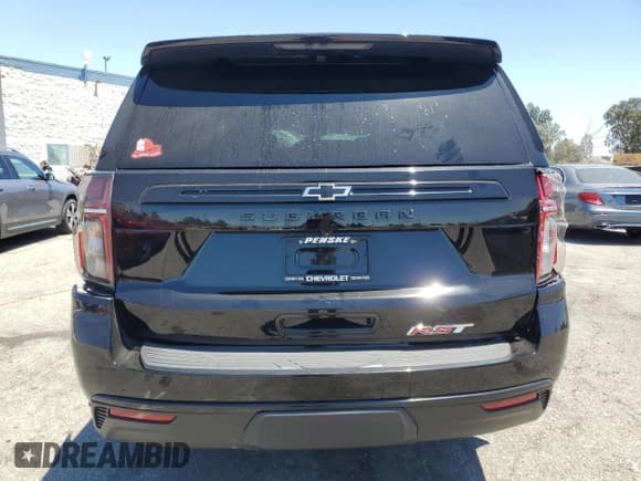 ✅ 2023 Chevrolet Suburban RST • VIN: 1GNSCEKD0PR533279 • Lot: 66894815. Wystawiony na Copart z przebiegiem 19 684 mil. Bezpłatny archiwum sprzedaży aukcyjnych z USA i szczegółowy raport historii pojazdu na DreamBid. Zdjęcie 6.