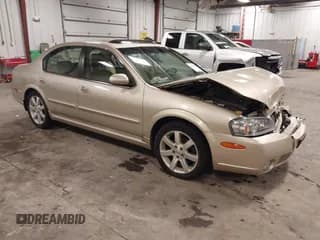 ✅ 2002 Nissan Maxima GLE • VIN: JN1DA31AX2T305310 • Lot: 42302521. Wystawiony na IAAI z przebiegiem 68 920 mil. Bezpłatny archiwum sprzedaży aukcyjnych z USA i szczegółowy raport historii pojazdu na DreamBid. Zdjęcie 1.