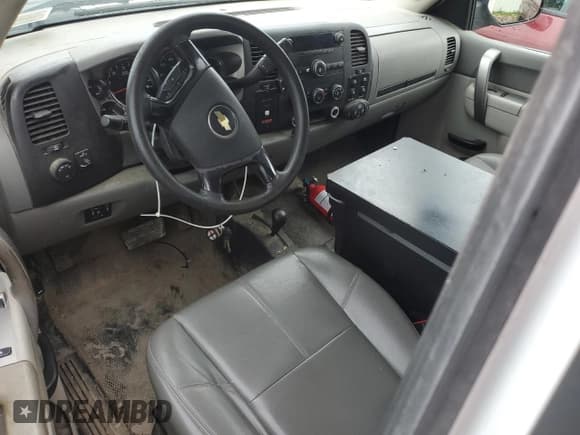 ✅ 2014 Chevrolet Silverado 2500HD Work Truck • VIN: 1GC0KVCG1EF167214 • Лот: 49301315. Опубликован ранее на Copart с пробегом 212 290 миль. Бесплатный доступ к архиву аукционных продаж из США и подробный отчёт об истории автомобиля на DreamBid. Изображение 8.