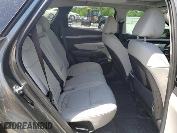 ✅ 2023 Hyundai Tucson SEL • VIN: 5NMJFCAE0PH225561 • Lot: 52683354. Wystawiony na Copart z przebiegiem 15 999 mil. Bezpłatny archiwum sprzedaży aukcyjnych z USA i szczegółowy raport historii pojazdu na DreamBid. Zdjęcie 10.