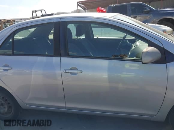 ✅ 2007 Toyota Yaris • VIN: JTDBT923871171854 • Lot: 43325245. Listed on IAAI with 208,779 mi. Free auction sales archive from the USA and detailed vehicle history report at DreamBid. Image 13.
