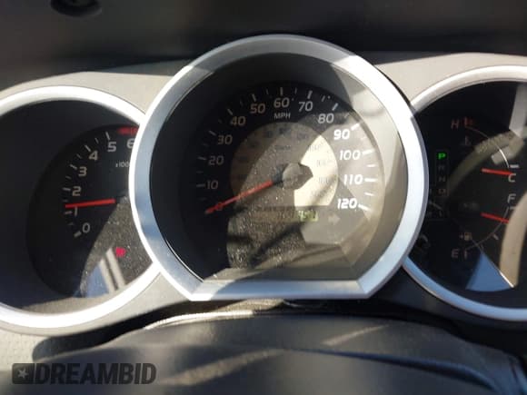 ✅ 2009 Toyota Tacoma • VIN: 5TEMU52N49Z622061 • Lot: 43381986. Listed on IAAI with 169,157 mi. Free auction sales archive from the USA and detailed vehicle history report at DreamBid. Image 7.