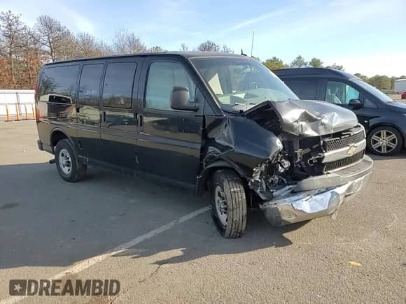 2013 Chevrolet Express Passenger LT с VIN 1GNWGRFG4D1154507, выставлен на аукционе Copart как лот 44062045 с пробегом 44 561 миль миль и Списание • Salvage title. История ставок и продаж доступна на DreamBid. Изображение 11.