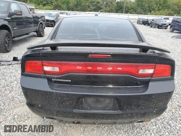 ✅ 2011 Dodge Charger Rallye • VIN: 2B3CL3CG9BH552434 • Лот: 71918205. Опубликован ранее на Copart с пробегом Не указан. Бесплатный доступ к архиву аукционных продаж из США и подробный отчёт об истории автомобиля на DreamBid. Изображение 6.