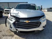 ✅ 2021 Chevrolet Traverse LT Cloth • VIN: 1GNERGKW3MJ125412 • Lot: 67136104. Wystawiony na Copart z przebiegiem 76 129 mil. Bezpłatny archiwum sprzedaży aukcyjnych z USA i szczegółowy raport historii pojazdu na DreamBid. Zdjęcie 5.