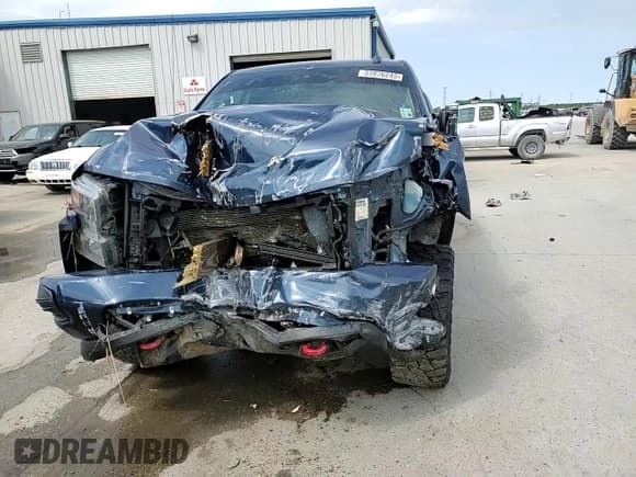 ✅ 2022 Chevrolet Silverado 1500 Custom Trail Boss • VIN: 3GCPYCELXNG194289 • Lot: 57876245. Wystawiony na Copart z przebiegiem 91 290 mil. Bezpłatny archiwum sprzedaży aukcyjnych z USA i szczegółowy raport historii pojazdu na DreamBid. Zdjęcie 13.