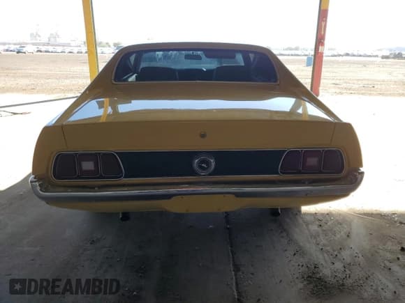 ✅ 1972 Ford Mustang • VIN: 2F01F138812 • Lot: 85383115. Wystawiony na Copart z przebiegiem 68 611 mil. Bezpłatny archiwum sprzedaży aukcyjnych z USA i szczegółowy raport historii pojazdu na DreamBid. Zdjęcie 6.