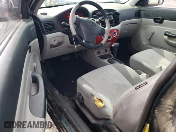 ✅ 2009 Hyundai Accent Auto GS • VIN: KMHCM36C49U109325 • Лот: 77822454. Опубликован ранее на Copart с пробегом 190 724 миль. Бесплатный доступ к архиву аукционных продаж из США и подробный отчёт об истории автомобиля на DreamBid. Изображение 8.