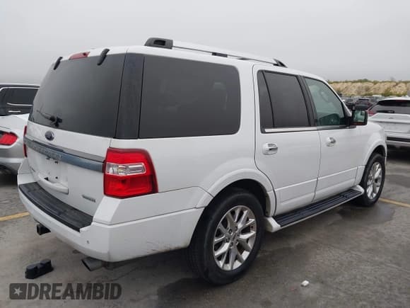 ✅ 2017 Ford Expedition Limited • VIN: 1FMJU1KT7HEA12601 • Lot: 43816232. Listed on IAAI with 169,493 mi. Free auction sales archive from the USA and detailed vehicle history report at DreamBid. Image 4.