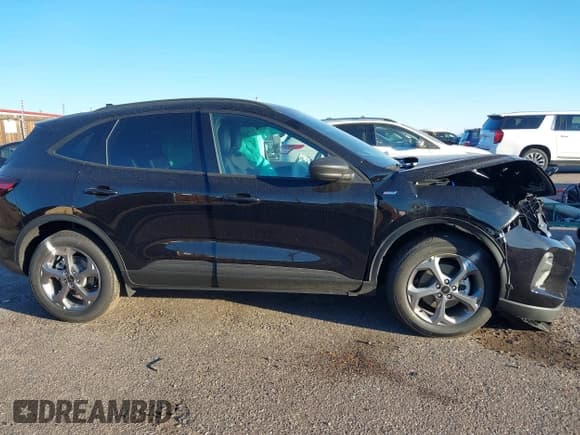 ✅ 2026 Ford Escape ST-Line • VIN: 1FMCU9MN7TUA09945 • Лот: 43782003. Опубликован ранее на IAAI с пробегом 1 529 миль. Бесплатный доступ к архиву аукционных продаж из США и подробный отчёт об истории автомобиля на DreamBid. Изображение 12.