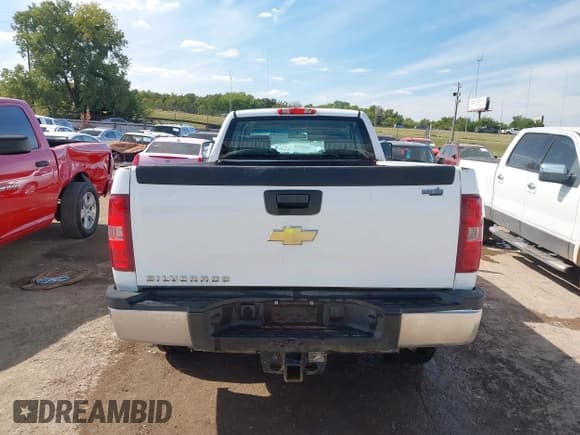 ✅ 2013 Chevrolet Silverado 3500HD • VIN: 1GC2CZCG6DZ201044 • Лот: 43328434. Опубликован ранее на IAAI с пробегом 230 821 миль. Бесплатный доступ к архиву аукционных продаж из США и подробный отчёт об истории автомобиля на DreamBid. Изображение 16.