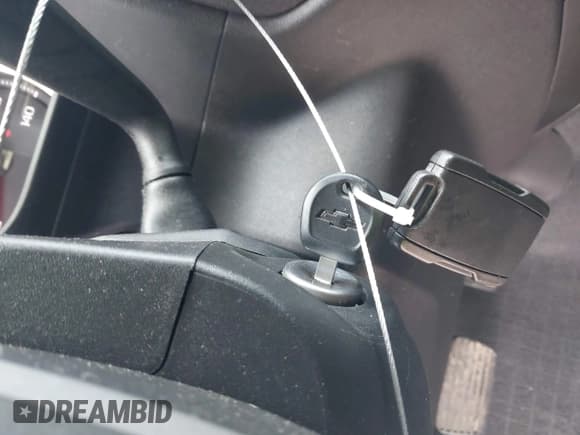 ✅ 2022 Chevrolet Silverado 1500 Custom • VIN: 3GCPYBEK4NG189834 • Lot: 42136171. Wystawiony na IAAI z przebiegiem 95 440 mil. Bezpłatny archiwum sprzedaży aukcyjnych z USA i szczegółowy raport historii pojazdu na DreamBid. Zdjęcie 11.