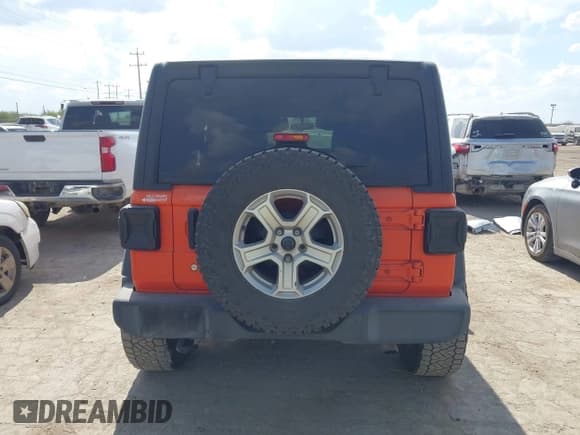 ✅ 2018 Jeep Wrangler Unlimited Sport S • VIN: 1C4HJXDG9JW226181 • Lot: 43527960. Listed on IAAI with 191,406 mi. Free auction sales archive from the USA and detailed vehicle history report at DreamBid. Image 16.
