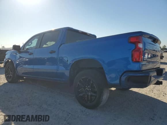 ✅ 2023 Chevrolet Silverado 1500 Custom • VIN: 3GCPABEK9PG164001 • Lot: 87275445. Wystawiony na Copart z przebiegiem 13 082 mil. Bezpłatny archiwum sprzedaży aukcyjnych z USA i szczegółowy raport historii pojazdu na DreamBid. Zdjęcie 2.