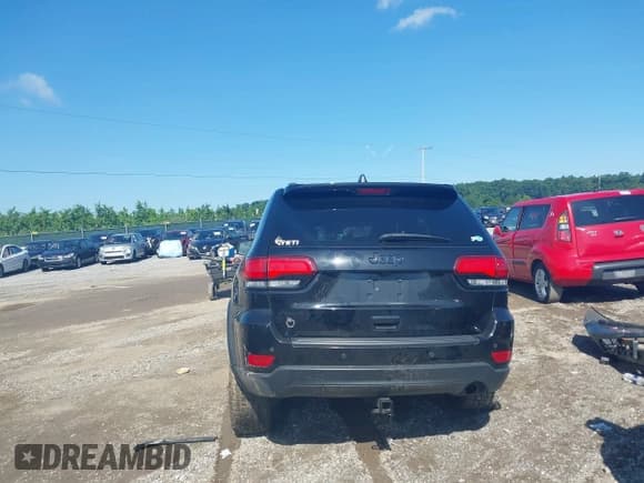 ✅ 2019 Jeep Grand Cherokee Upland • VIN: 1C4RJFAG7KC697607 • Lot: 42532518. Listed on IAAI with 68,558 mi. Free auction sales archive from the USA and detailed vehicle history report at DreamBid. Image 16.