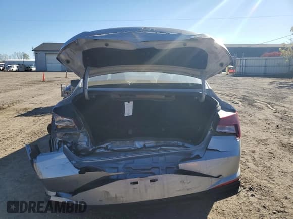 ✅ 2023 Hyundai Elantra SEL • VIN: 5NPLS4AG3PH098819 • Lot: 90274255. Listed on Copart with 32,078 mi. Free auction sales archive from the USA and detailed vehicle history report at DreamBid. Image 6.