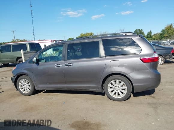 ✅ 2015 Toyota Sienna Limited • VIN: 5TDDK3DCXFS105328 • Lot: 43160363. Listed on IAAI with 164,426 mi. Free auction sales archive from the USA and detailed vehicle history report at DreamBid. Image 15.