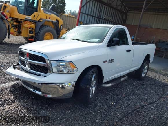 2016 Ram 1500 Tradesman с VIN 3C6JR6DTXGG257486, выставлен на аукционе IAAI как лот 41973725 с пробегом 155 769 миль миль и . История ставок и продаж доступна на DreamBid. Изображение 18.