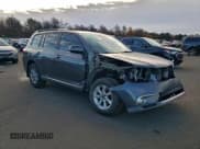 ✅ 2011 Toyota Highlander • VIN: 5TDBK3EH8BS066797 • Lot: 93655725. Wystawiony na Copart z przebiegiem 135 177 mil. Bezpłatny archiwum sprzedaży aukcyjnych z USA i szczegółowy raport historii pojazdu na DreamBid. Zdjęcie 4.