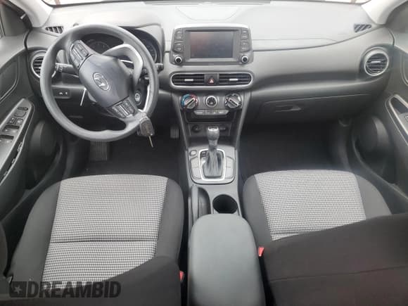 ✅ 2021 Hyundai Kona SE • VIN: KM8K12AA8MU666722 • Лот: 62420224. Опубликован ранее на Copart с пробегом Не указан. Бесплатный доступ к архиву аукционных продаж из США и подробный отчёт об истории автомобиля на DreamBid. Изображение 8.