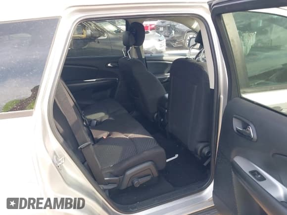 ✅ 2013 Dodge Journey SXT • VIN: 3C4PDCBG9DT588326 • Lot: 43540036. Wystawiony na IAAI z przebiegiem 178 375 mil. Bezpłatny archiwum sprzedaży aukcyjnych z USA i szczegółowy raport historii pojazdu na DreamBid. Zdjęcie 8.